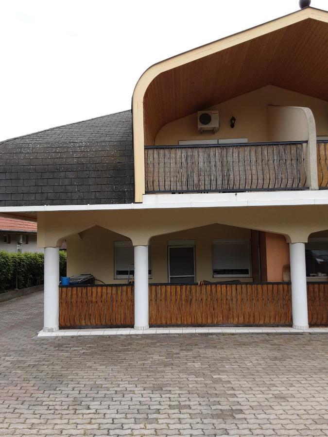 Jozefin Apartman Heviz Bagian luar foto